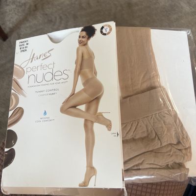 Hanes perfect nudes 1 M hosiery